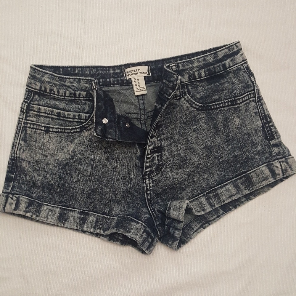 CUTE Forever 21 denim shorts